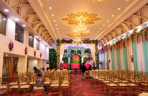 Patna Hotel | SB BLUE CRYSTAL banquets and hotel
