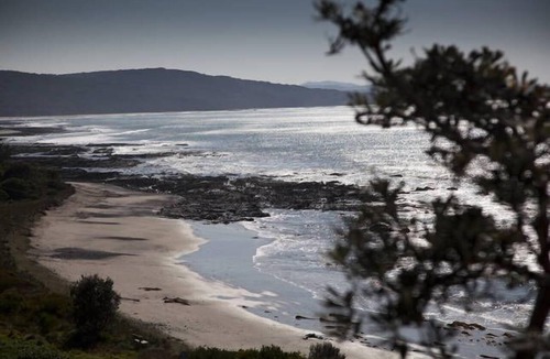 Walkerville North House | Sea Eagle Waterfront Beach House