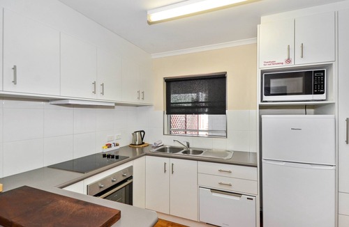 Middleton Beach Apartment | SELF CONTAINED-3 Bdrm Apartments