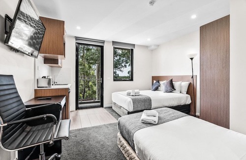 Gordon Hotel | Seranin Gordon