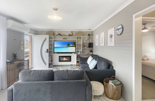 North Batemans Bay Apartment | Serene Coastal Retreat with Carport