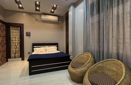 Sualkuchi House | Serene villa