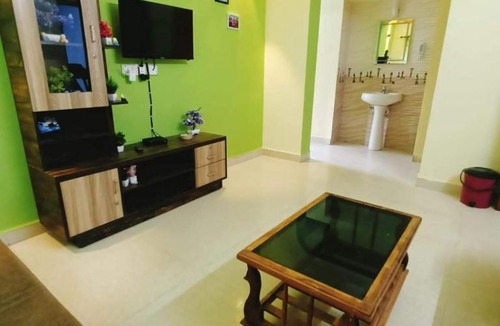 Sernabatim Hotel | Shalom guest house and Apartment 1bhk 2bhk