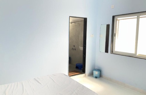 Shegaon House | Shiv Guest House