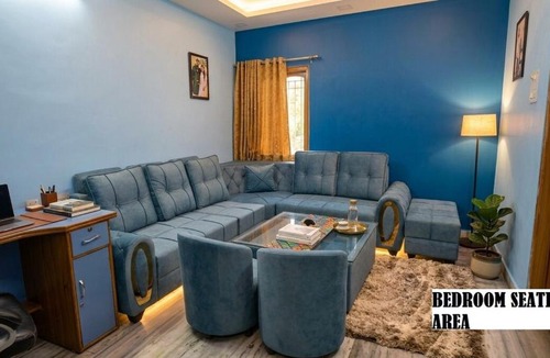 Chas House | Shree niwas- Blue Room