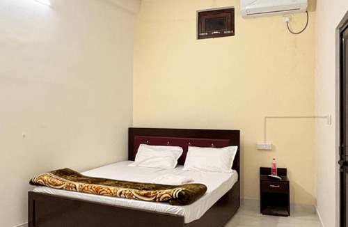 Faizabad Hotel | Shree Ramanam Palace