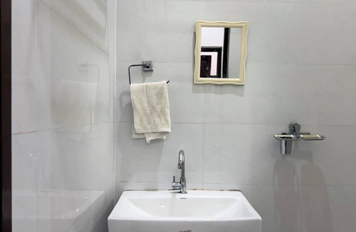 Sitamarhi Hotel | Shri Awadh Hotel