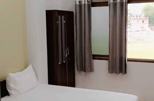 Varanasi Hotel | Shri Hari Kunj Paying Guest House