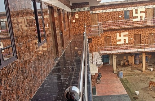 Vrindavan Hotel | SHRI KRISHNA SHRYAASHRYA ASHRAM