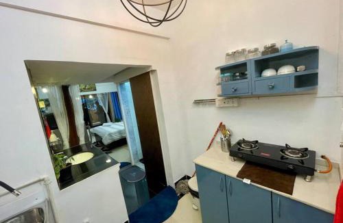 Khar Apartment | Shubhlaxmi Studio Apartment with sit out - Linking rd