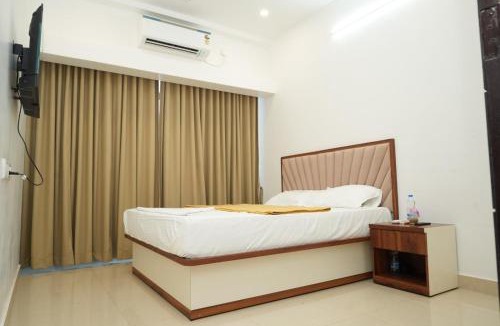 Adyar Hotel | Silver Sea