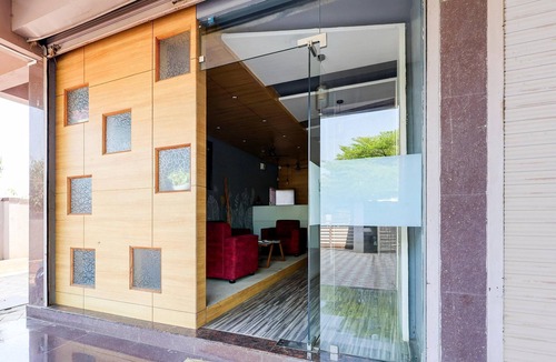 Satara House | Single Bed Townhouse Nagthane Satara