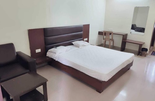 Gudivada Hotel | Sistla Athithi Inn