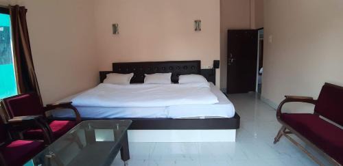 Varanasi Bed & Breakfast | Sita Inn Home Stay Away From Home By Hotel Sita Varanasi