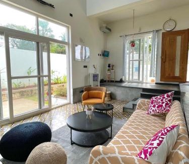 Mannargudi House | Six Boutique Collection