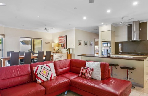 Cable Beach House | Six Seasons Solace