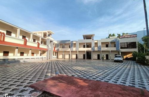 Courtallam Hotel | SK Gardens Inn