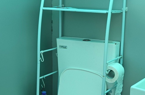 Marine Lines Cabin | Sky Studio Classy place view of Mumbai in Heart of city and tourist place.