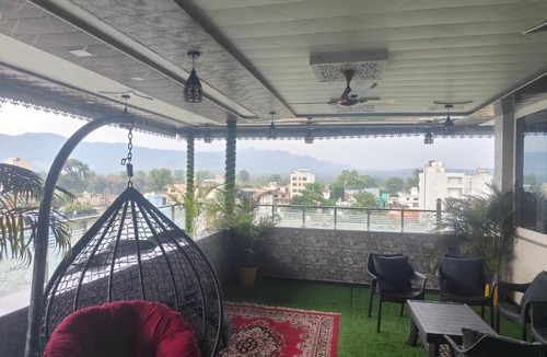Rishikesh House | Sky view penthouse and 6 rooms , no lift