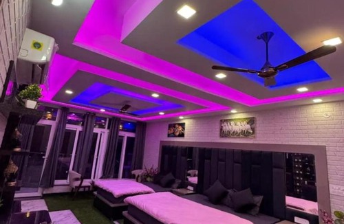 Rishikesh House | Sky view penthouse and 6 rooms , no lift