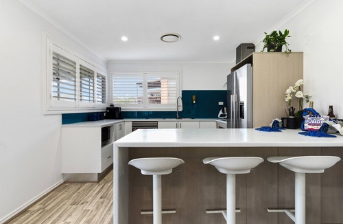 Malua Bay House | Skye's Beach House Malua Bay | 6BR, Sleeps 20 | Spas, Sauna, Arcade