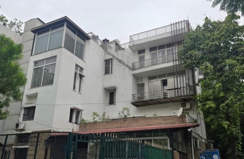 East of Kailash House | SLepYY FoX - Backpacker Hostel in Greater Kailash
