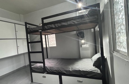 Visharant Wadi Hostel | Solo Stays Pune