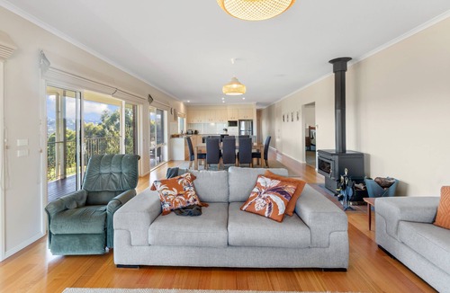 Bonnie Doon House | Someplace Else