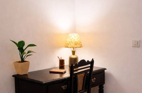Arpora Apartment | Spacious 2BHK Poolside Condo Nestled in the Foothills - Mins from Beaches.