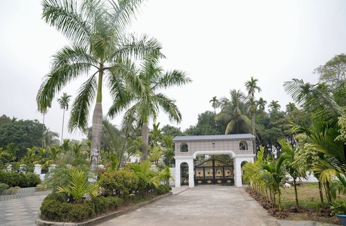 Maulvi Bazar Apartment | Spacious 3-bedrooms apartment for rental nearGoala Bazar with 2 A/C IPS and pond