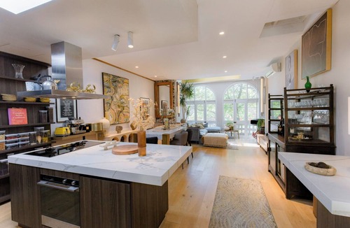 Fitzroy Apartment | Spacious Modern Apartment in the heart of Fitzroy