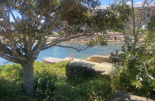 Barangaroo Cottage | Spectacular Harbour Peninsular Location with a Unique Historic Village Setting.