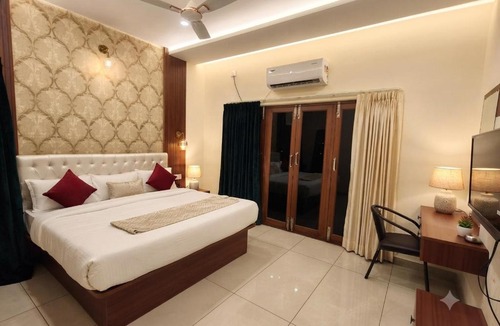 Hunsur Hotel | Sree Durga Hotel Ramsons International