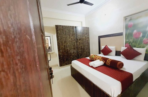 Chanda Nagar Hotel | Sri Kavitha Nilayam