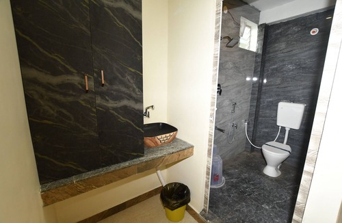 Tiruvannamalai Hotel | SRI VIJAYBALAJI MAHAL