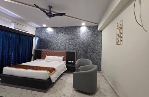Kanakapura Hotel | SRS Hotel Manor