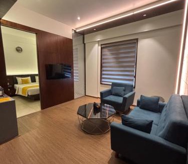 Koramangala Hotel | SRS Suites
