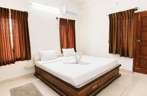 Chikkamagaluru Apartment | SS LUXURY Comforts-Two bedroom