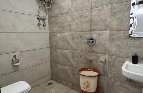 Chikkamagaluru Apartment | SS LUXURY Comforts-Two bedroom