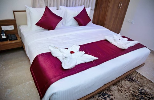 Chikkajala Hotel | Star Light Suites
