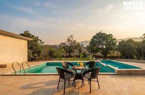 Ulhasnagar Villa | StayVista at The Green Courtyard with Pool and BBQ