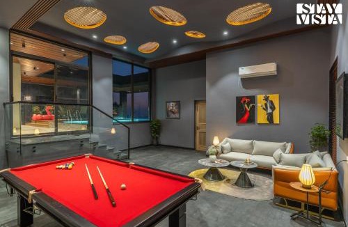 Kumarhatti Villa | StayVista at The Kasa with Heated Infinity Pool and Home Theatre