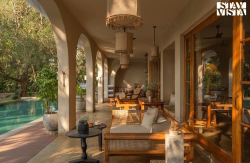 Aradi Socorro Villa | StayVista at Villa Rumjhum - Pool, BBQ & Bonfire