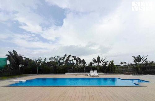 Nashik Villa | StayVista's Silver Grove - Serene Haven with Expansive Lawn & Terrace