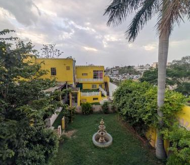 Pink City Hotel | Stephels Hostel