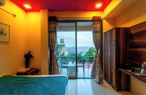 Bhilar Hotel | Strawberry County