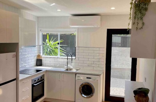 Boreen Point Apartment | Studio 2 Boreen Point Boutique Accommodation