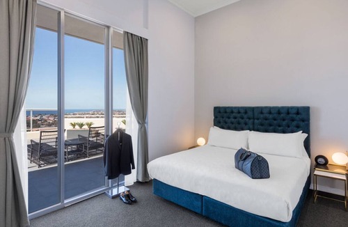 Bondi Junction Apartment | Stunning 3-Bedroom Penthouse Suite Near Bondi Beach Sydney