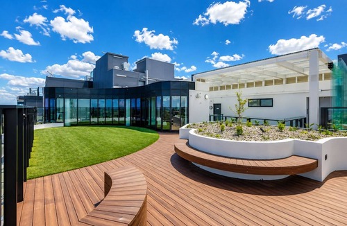 Box Hill Apartment | Suite Dreams - High-Rise City Views