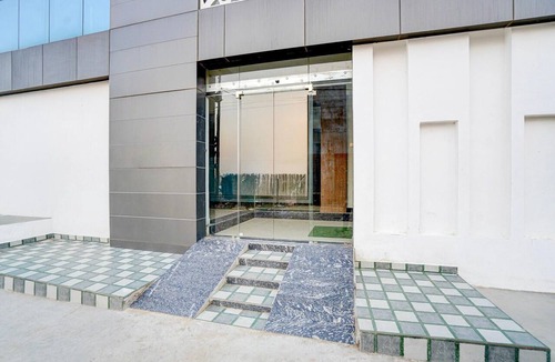 Auli House | Suite Room Friends Colony Lucknow